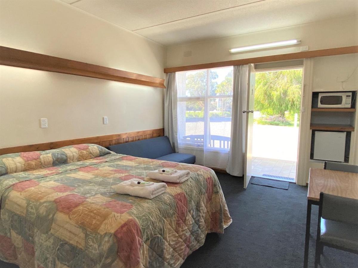 The Terang Motor Inn Екстер'єр фото