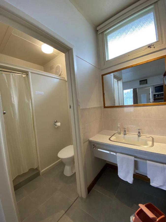 The Terang Motor Inn Екстер'єр фото